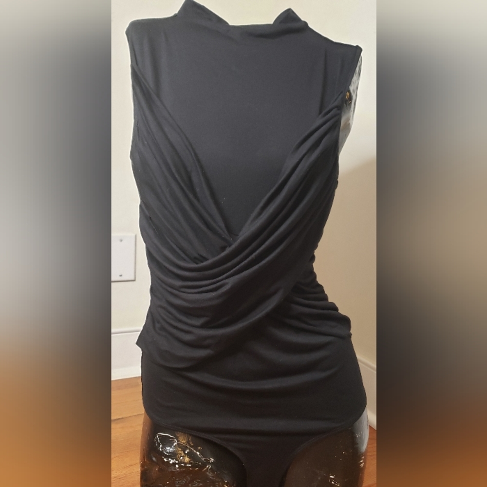 🧡2/$15 bundle**NY & Co ~ Sweet Pea Collection black bodysuit Medium